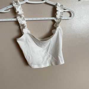 Aritzia (Sunday’s best brand) crop top